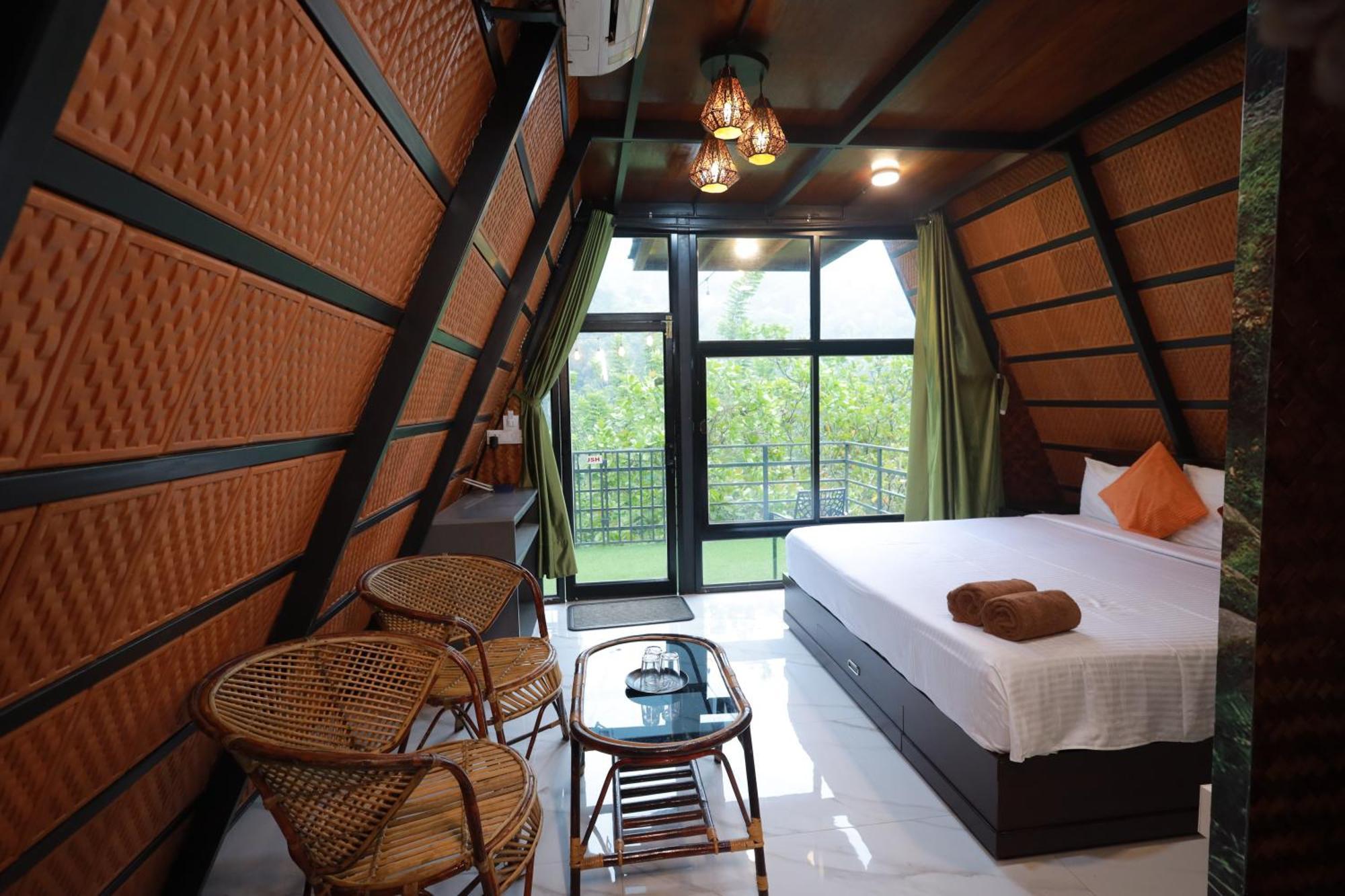 Holistic Stay Eco-Resort & Ayurvedic Retreat Paithalmala ภายนอก รูปภาพ