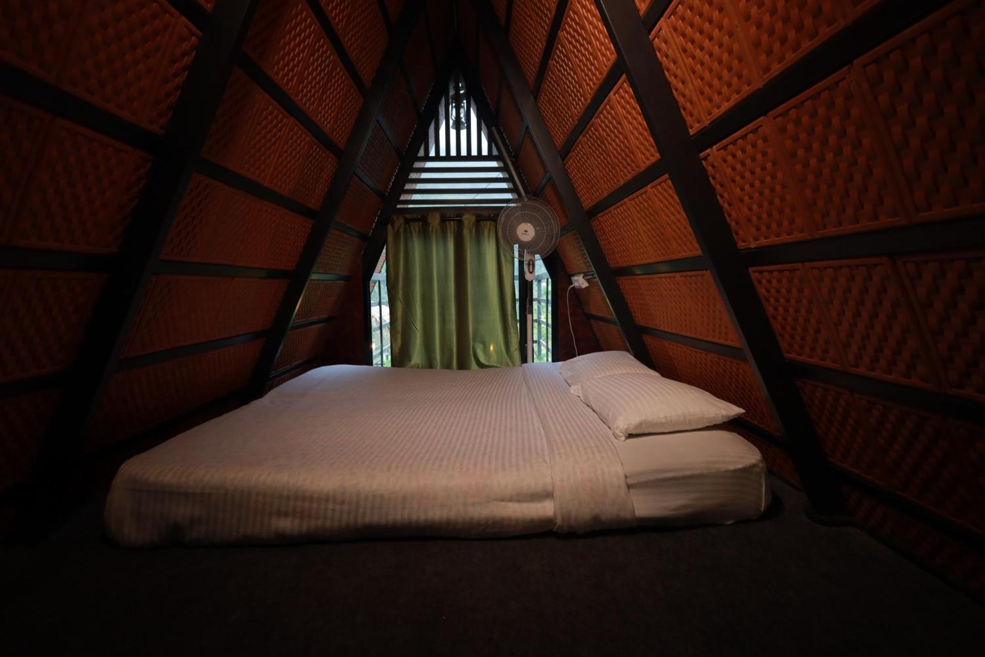 Holistic Stay Eco-Resort & Ayurvedic Retreat Paithalmala ภายนอก รูปภาพ