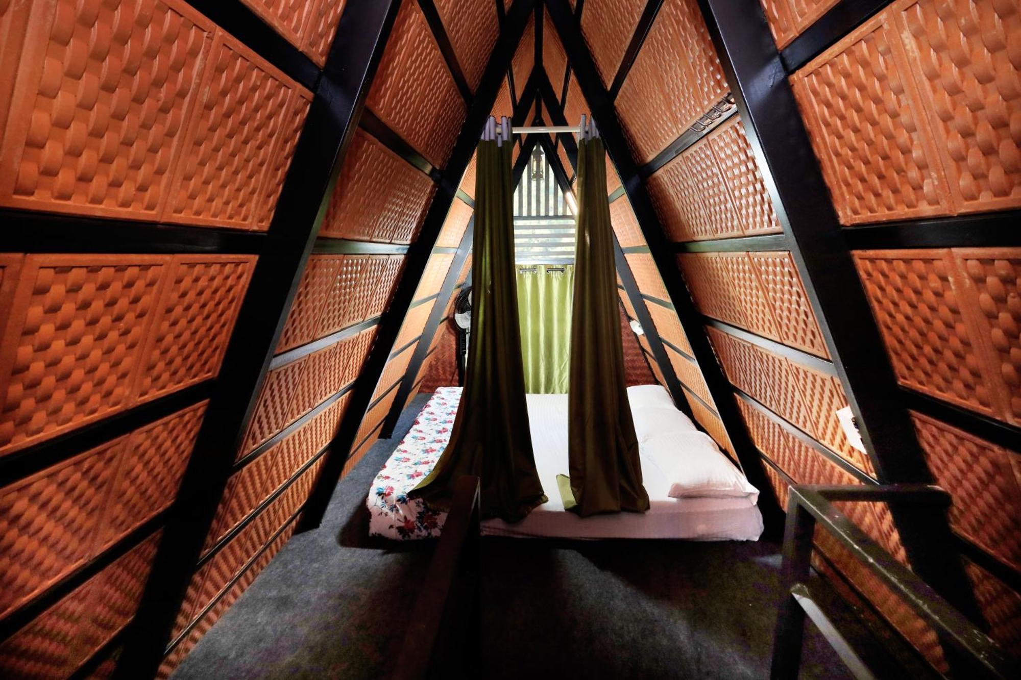 Holistic Stay Eco-Resort & Ayurvedic Retreat Paithalmala ภายนอก รูปภาพ